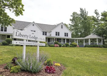 The Liberty Lodge at Sister Bay hotel thumbnail 2