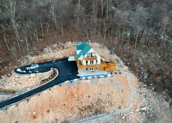 Shenandoah Manor - Pet friendly lodge with a hot tub and amazing views! hotel thumbnail 7