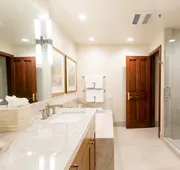 Deluxe King Room With Fireplace Hotel Room by RedAwning hotel detail image 5