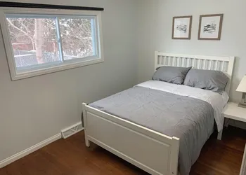 Lodge-Style Unit near University of Calgary hotel thumbnail 5