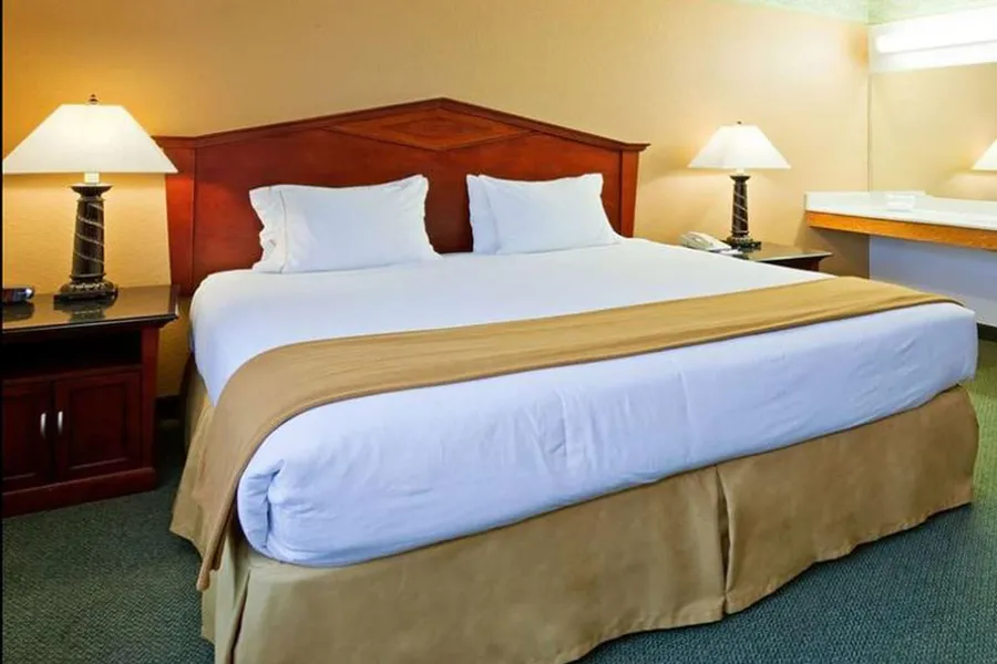 Blue Way Inn Eagan Extended Stay Minneapolis Airport Eagan North MN hotel detail image 6