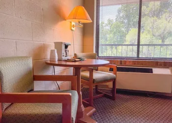 Hillside Lodge hotel thumbnail 7