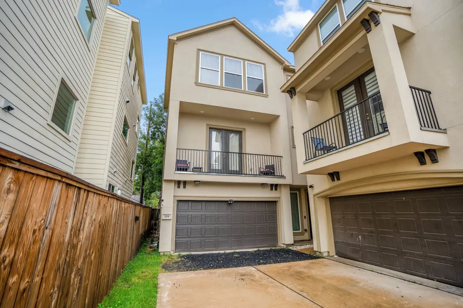 The Vibe 3bd X 4b I Downtown l Med Center I NRG Stad l Free Parking hotel detail image 2