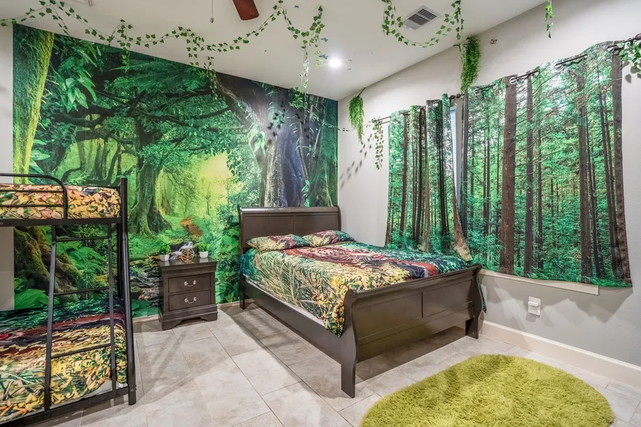 The Vibe 3bd X 4b I Downtown l Med Center I NRG Stad l Free Parking hotel detail image 6