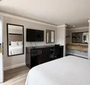 All Season Suites Inn hotel detail image 5