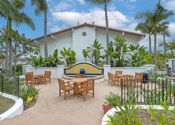 Heated Pool & Hot Tub Access Walk 2 Omni Resort Free Parking Wi-Fi Washer & Dryer hotel thumbnail 3