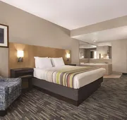 Spark by Hilton Panama City Beach hotel detail image 7