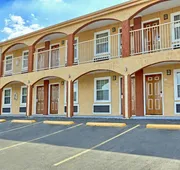 Econo Lodge Austin South hotel detail image 3