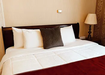Andy's Blue House hotel thumbnail 4