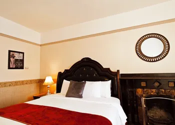 Andy's Blue House hotel thumbnail 8