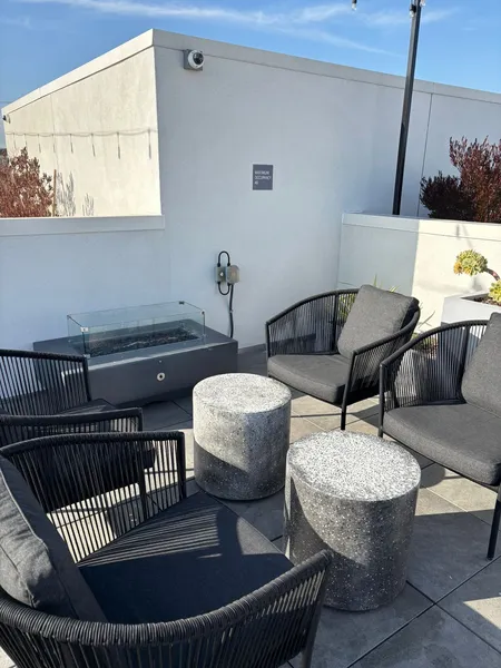 Dream Escape with great rooftop views hotel detail image 2