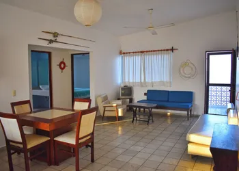 La Joya hotel thumbnail 2