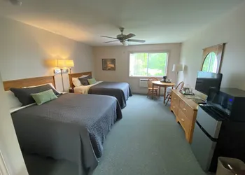 Green Gables Inn hotel thumbnail 8