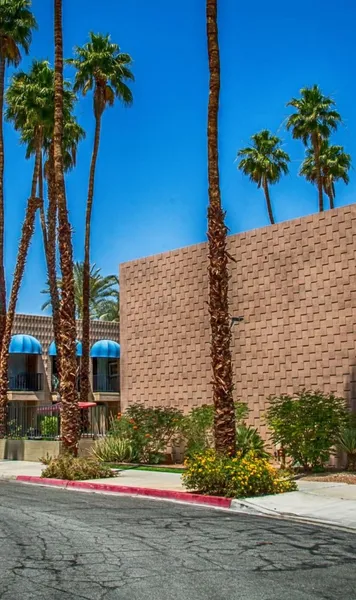 Palm Desert Suites hotel detail image 2