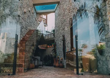 Mantra Hotel Boutique hotel thumbnail 5