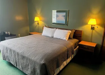 Cedarville Hotel hotel thumbnail 5