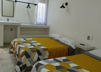 casa Tania playa larga hotel thumbnail 8