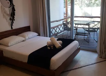 Casa Candra hotel thumbnail 5