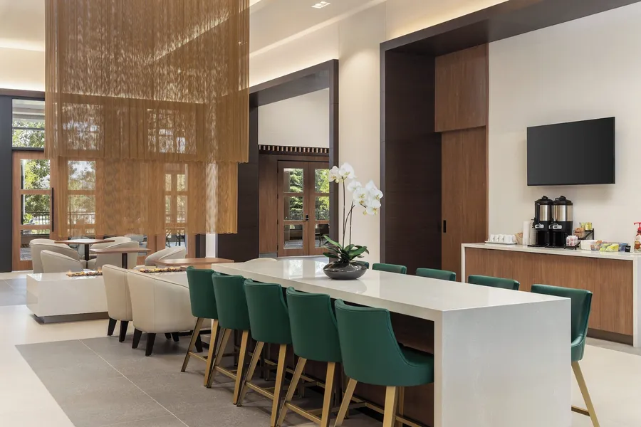 Staybridge Suites Montréal Airport - St-Laurent by IHG hotel detail image 6