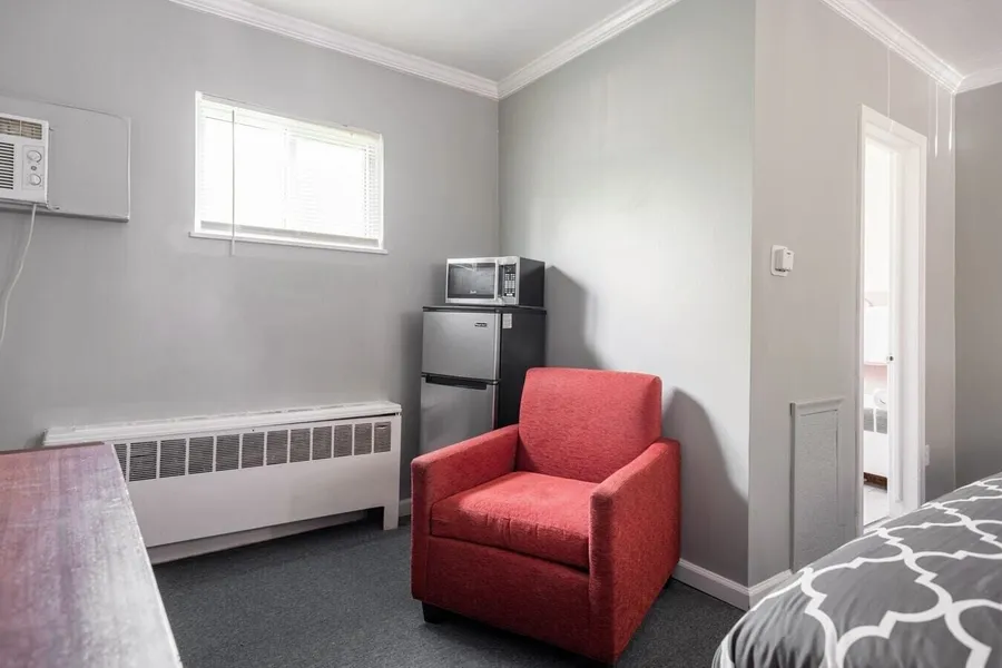 Browntown Room for 4: Comfort, Wifi & Parking hotel detail image 6