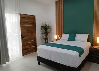 Punta Colibrí hotel thumbnail 5
