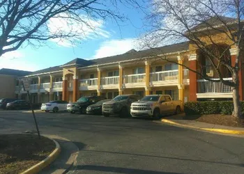 HomeTowne Studios by Red Roof Chantilly hotel thumbnail 6