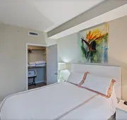 Global Luxury Suites at Woodbury hotel detail image 7