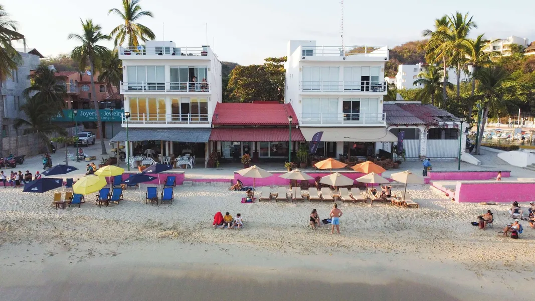 La Playa Suites Hotel Ocean Front hotel detail image 6