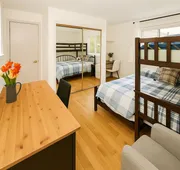 Luxury 180 degree Lake View hotel detail image 5