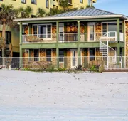 Stones Throw Beachfront Luxury Suites hotel detail image 7