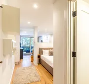 Modern Hotel-Style Studio - Timber Creek Lodge #210 by RedAwning hotel detail image 4