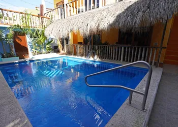Zipoliteville hotel thumbnail 3