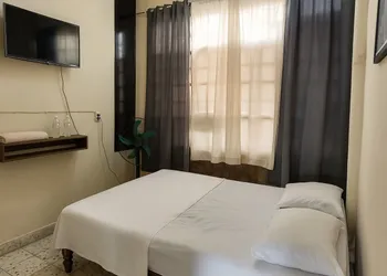 Hospedaje Casa Velaz hotel thumbnail 6