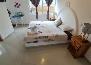Hostal Del Elefante hotel thumbnail 7