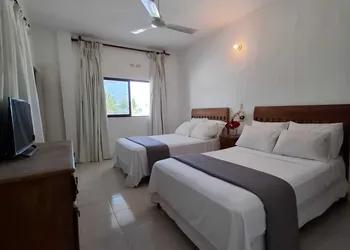 Casa del viento celestun hotel thumbnail 3
