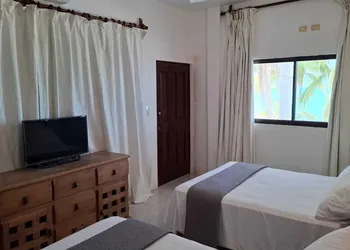 Casa del viento celestun hotel thumbnail 4