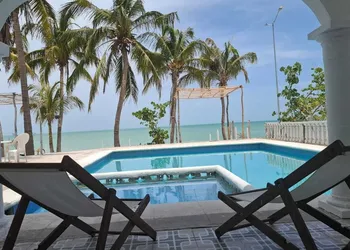 Casa del viento celestun hotel thumbnail 8