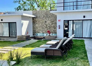 Isis Hotel Boutique hotel thumbnail 2