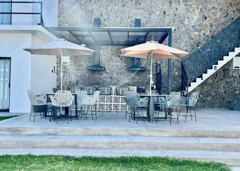 Isis Hotel Boutique hotel thumbnail 3
