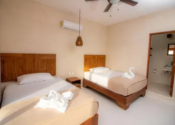Hotel en Isla Holbox L Roja hotel thumbnail 2