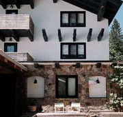 The Wakefield Grand hotel detail image 3