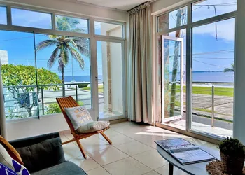 Con alberca y vista al mar 2 TV's y Netflix hotel thumbnail 2