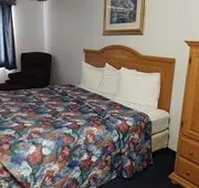 Glacier Gateway INN hotel detail image 3