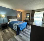 Travelodge by Wyndham Gainesville hotel detail image 7