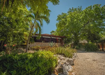 The Pickled Onion Hotel and Restaurant Uxmal hotel thumbnail 4