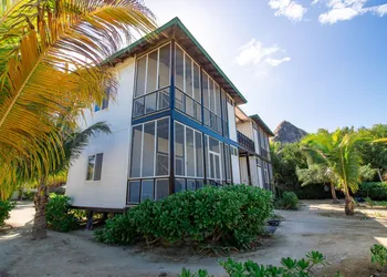 Tekio Beach Hotel hotel thumbnail 3