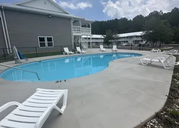 Lake Park Inn hotel thumbnail 5