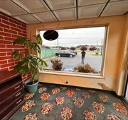 Cloverleaf Motel Richmond Near Turnpike hotel detail image 7