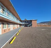 Leisure Lodge Motel hotel detail image 3