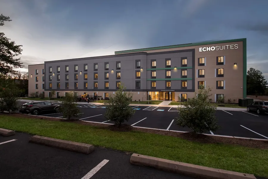 Echo Suites Sterling hotel detail image 2